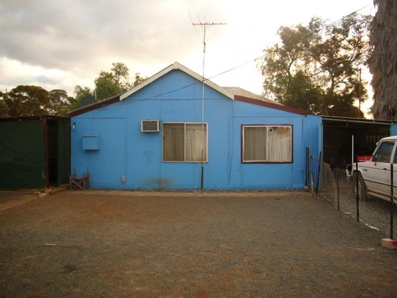 25 Brockman Street, Norseman WA 6443