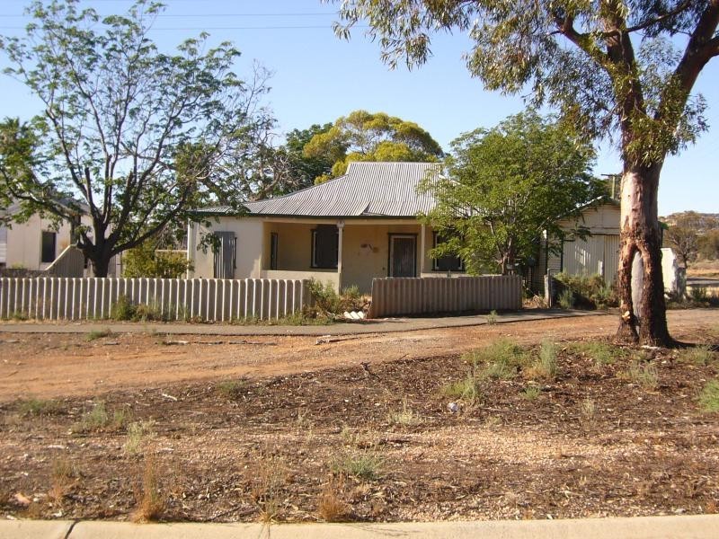1 CRABBE STREET, Norseman WA 6443