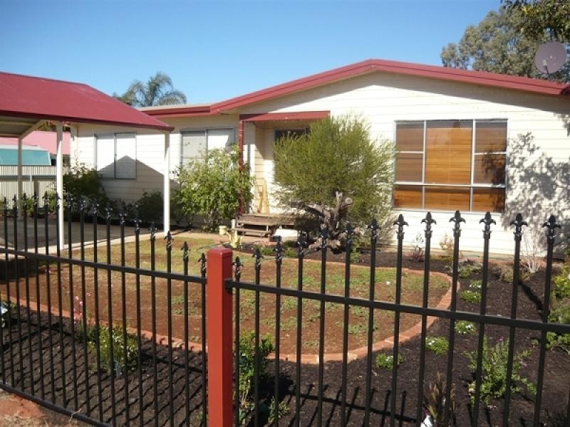 37 Hawkins Street, Kalgoorlie WA 6430