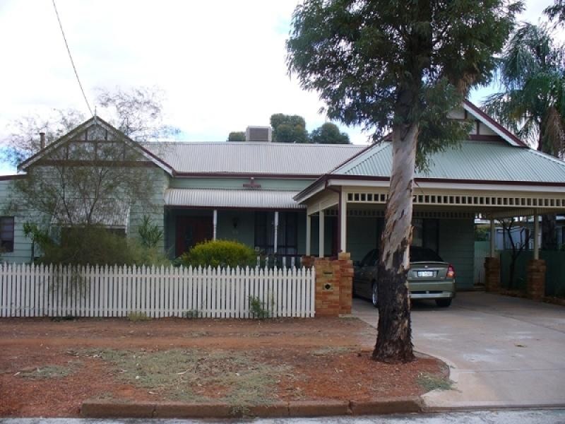 98 Lewis Street, Lamington, Kalgoorlie WA 6430