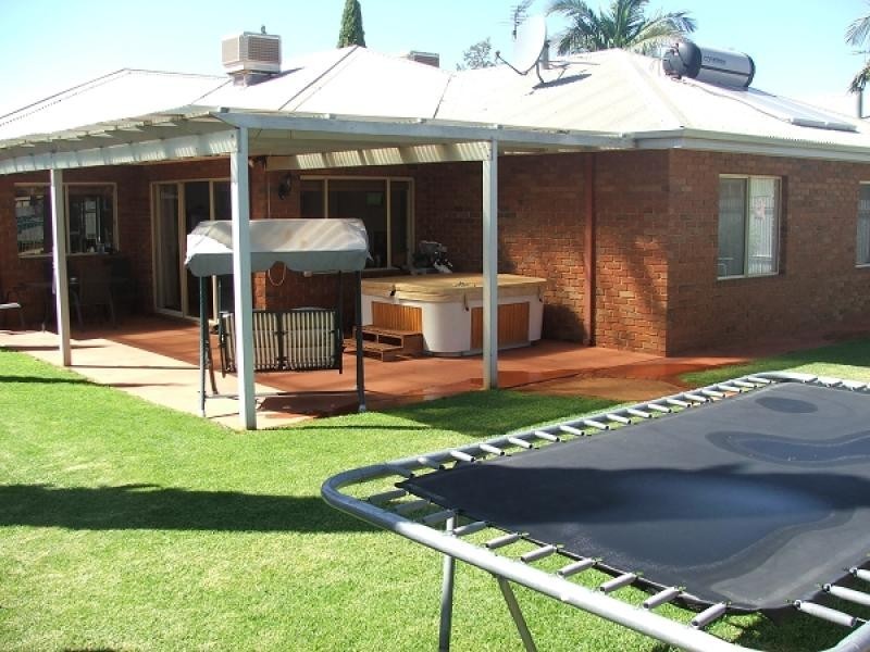 29 Heston Court, Ochiltree, Kalgoorlie WA 6430