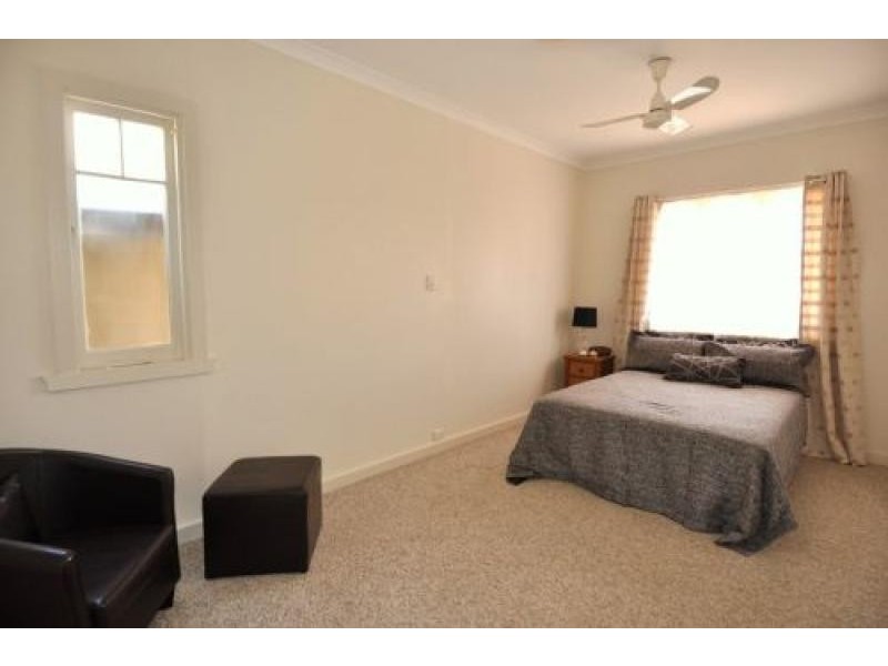 24 North Terrace, South Boulder WA 6432