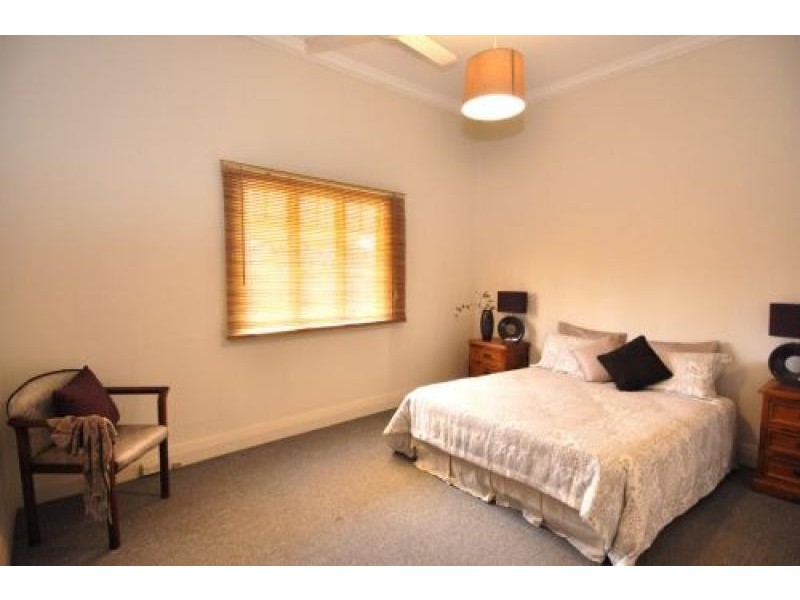 24 North Terrace, South Boulder WA 6432