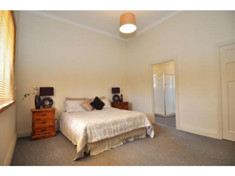 24 North Terrace, South Boulder WA 6432