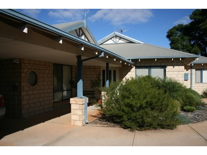 38 a Rosenberg Cr, Lamington WA 6430