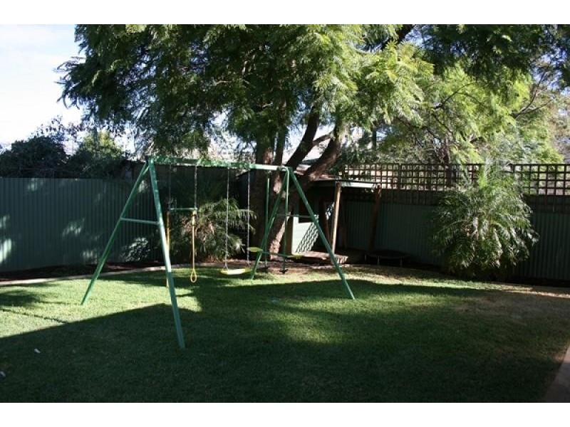 38 a Rosenberg Cr, Lamington WA 6430