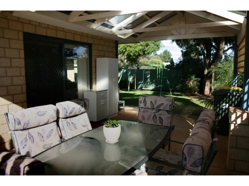 38 a Rosenberg Cr, Lamington WA 6430