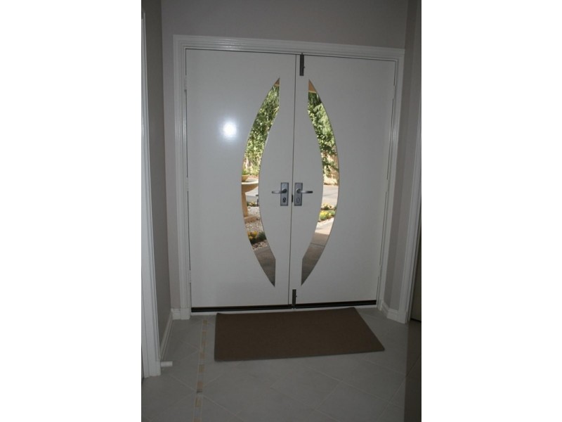 16 Henneker Drive, Kalgoorlie WA 6430