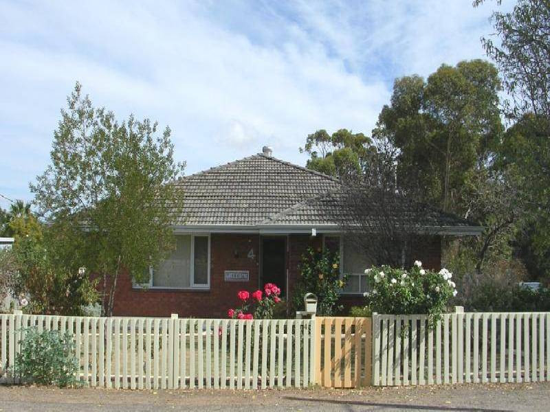 4 BUTLER STREET, Narrogin WA 6312