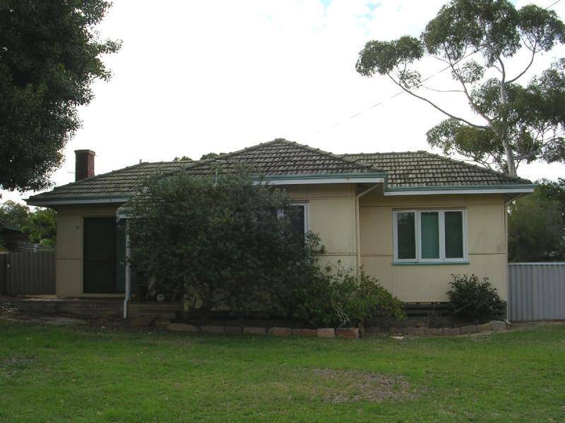 22 LOCK STREET, Narrogin WA 6312