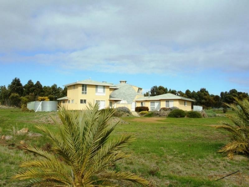 121 Graham Road, Narrogin WA 6312