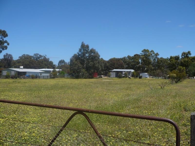 9 ADAM STREET, Williams WA 6391