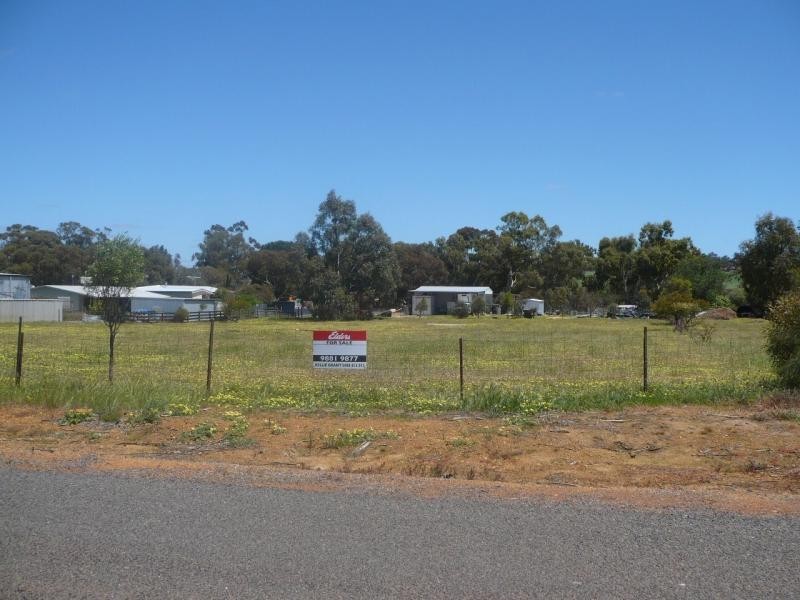 9 ADAM STREET, Williams WA 6391