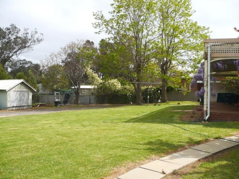 4 Hale, Narrogin WA 6312