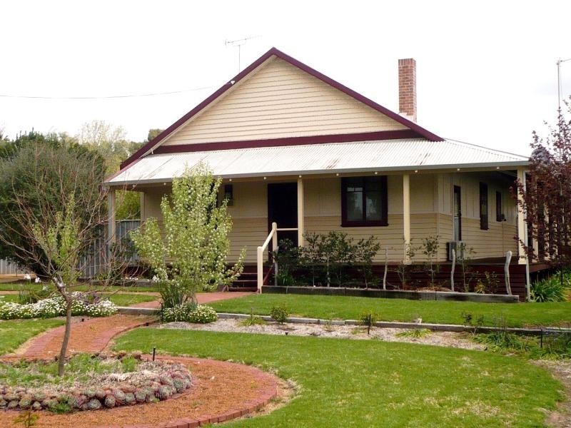 28 Daglish, Narrogin WA 6312