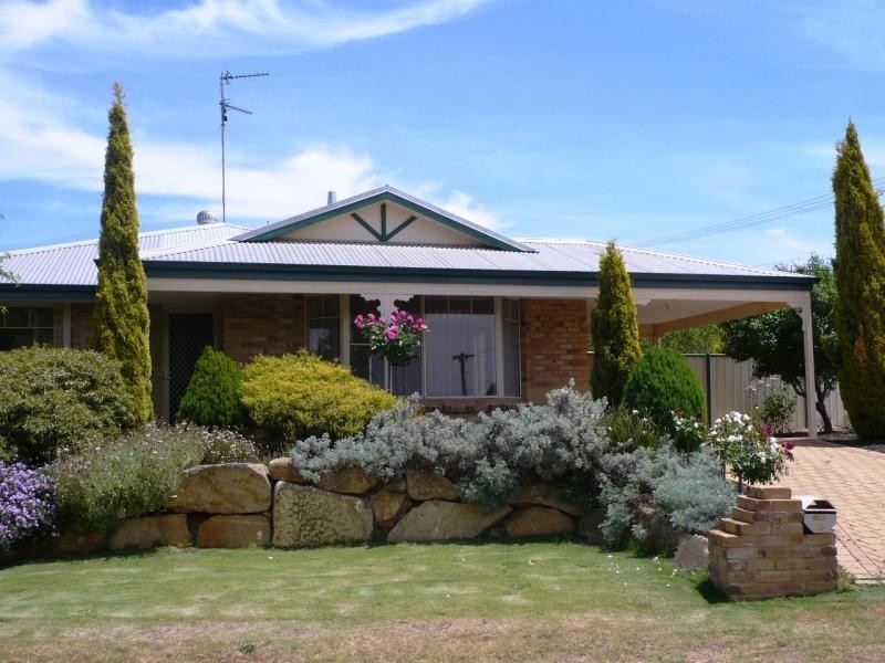 2 Parry Court, Narrogin WA 6312