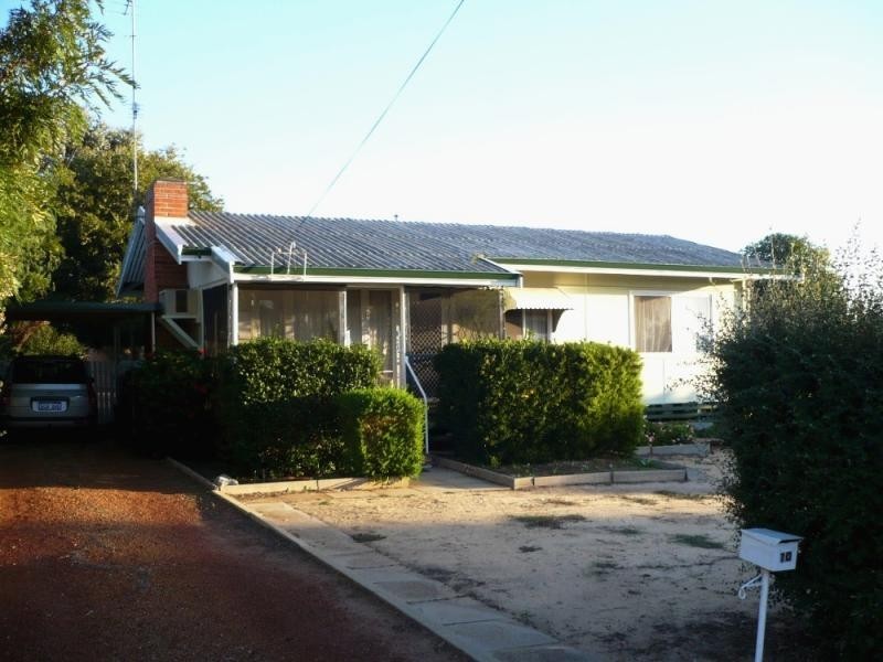 70 Fox Street, Narrogin WA 6312