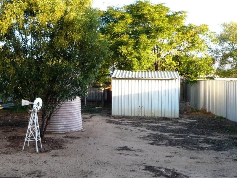 70 Fox Street, Narrogin WA 6312