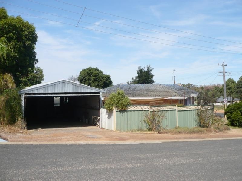 100 Forrest Street, Narrogin WA 6312
