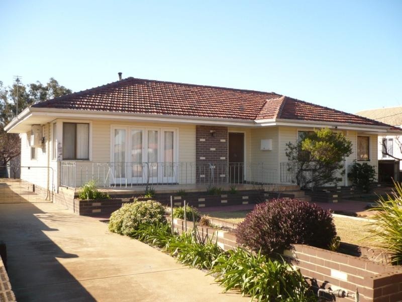 5 Fox Street, Narrogin WA 6312