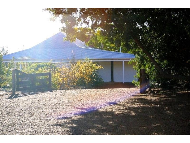 55 EAST STREET, Northam WA 6401