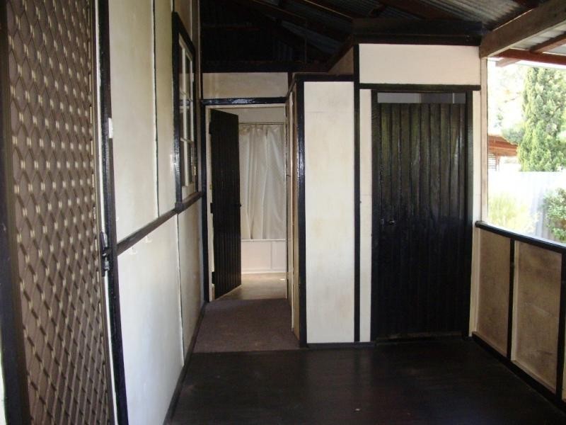 24 HAMPTON STREET, Northam WA 6401