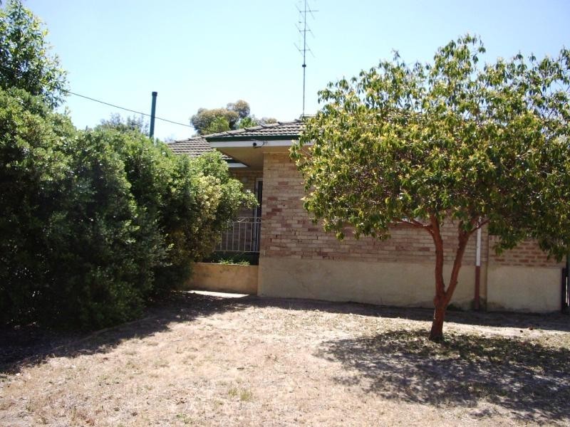 9 THOMSON STREET, Northam WA 6401