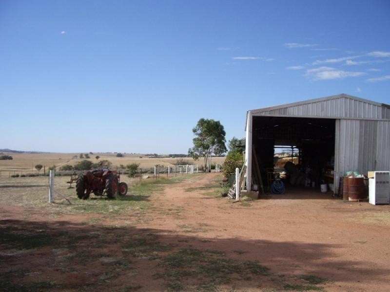 Lot 1566, 1566 Goomalling Toodyay Road, Wongamine WA 6401