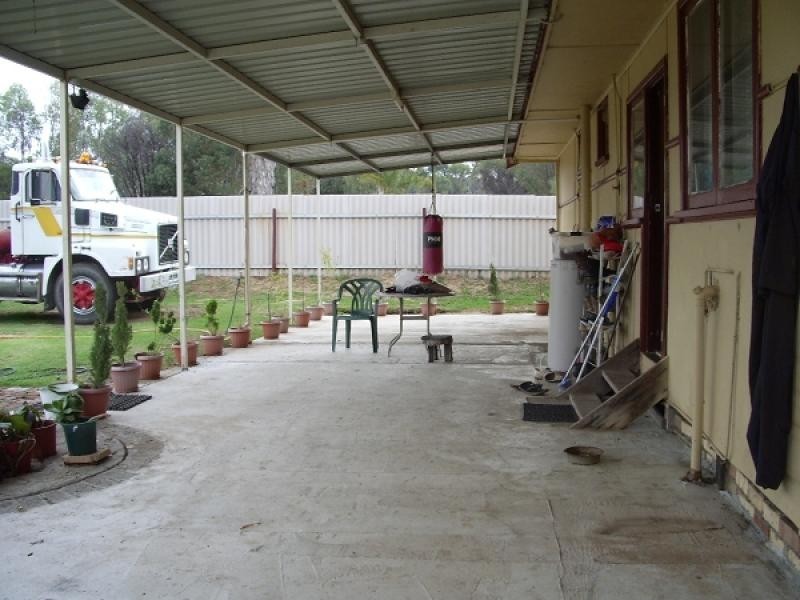 213 MITCHELL AVENUE, Northam WA 6401