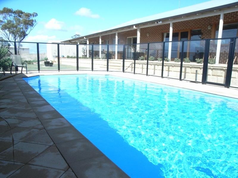 7 Loton Drive, Northam WA 6401