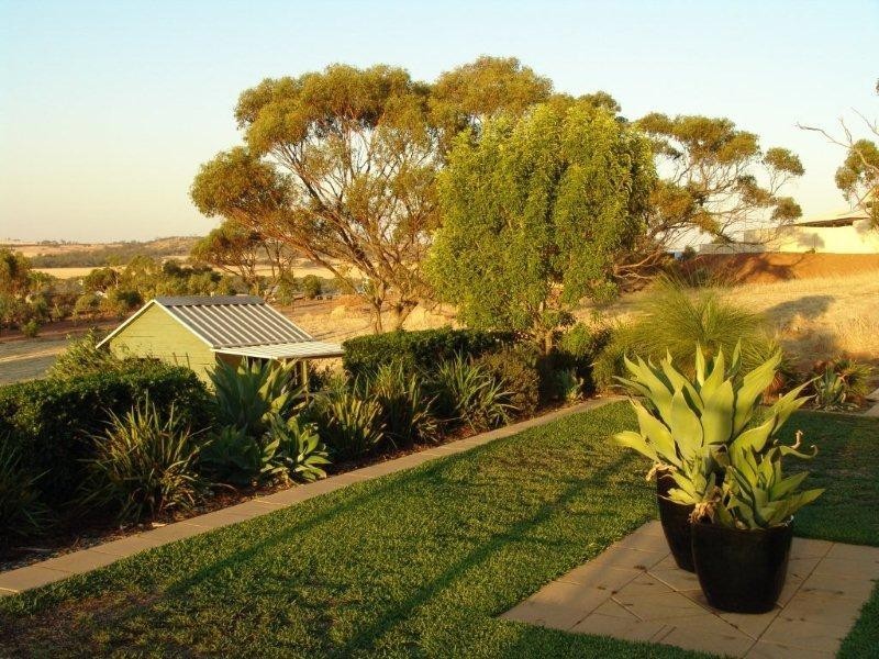 7 Loton Drive, Northam WA 6401