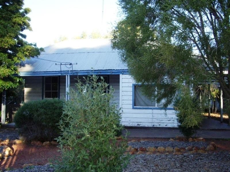 4 STOKE AVENUE, Northam WA 6401