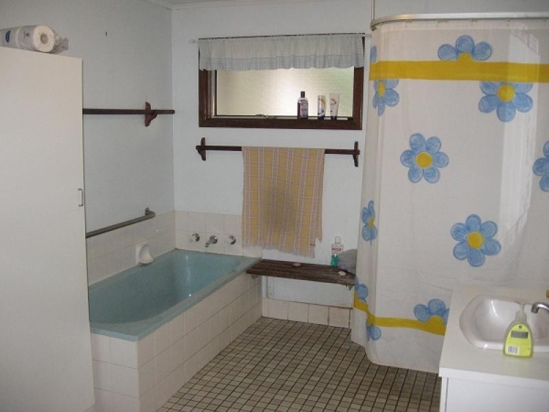 4 STOKE AVENUE, Northam WA 6401