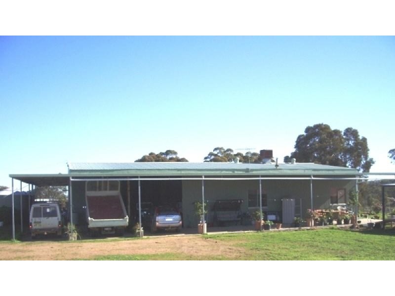 307 Jilyading Drive, Northam WA 6401