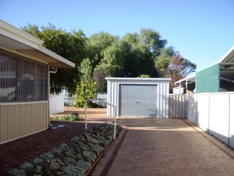 9 Nicholson Street, Northam WA 6401