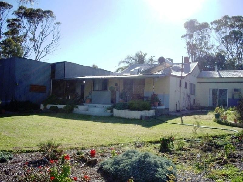 17 Grange Street, Goomalling WA 6460