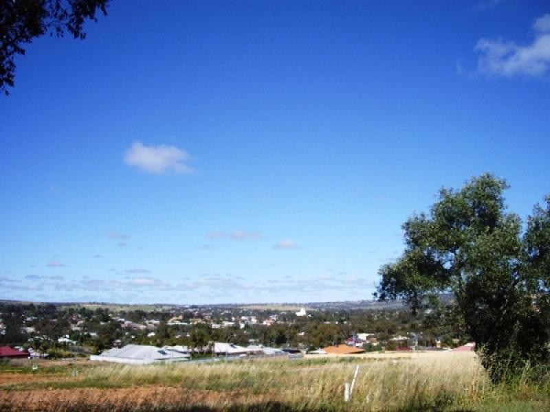 41 Fairway Bend, Northam WA 6401