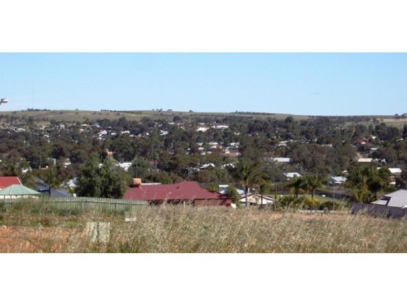 41 Fairway Bend, Northam WA 6401