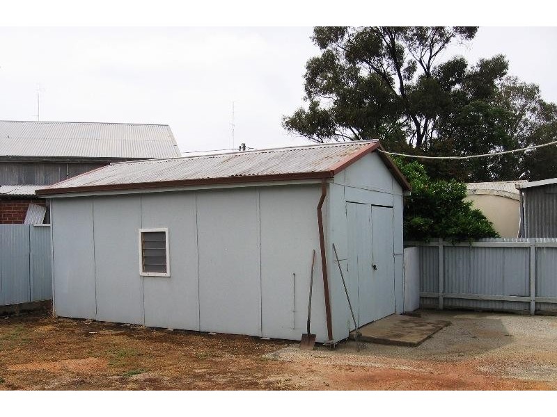 8 Broome Terrace, Northam WA 6401