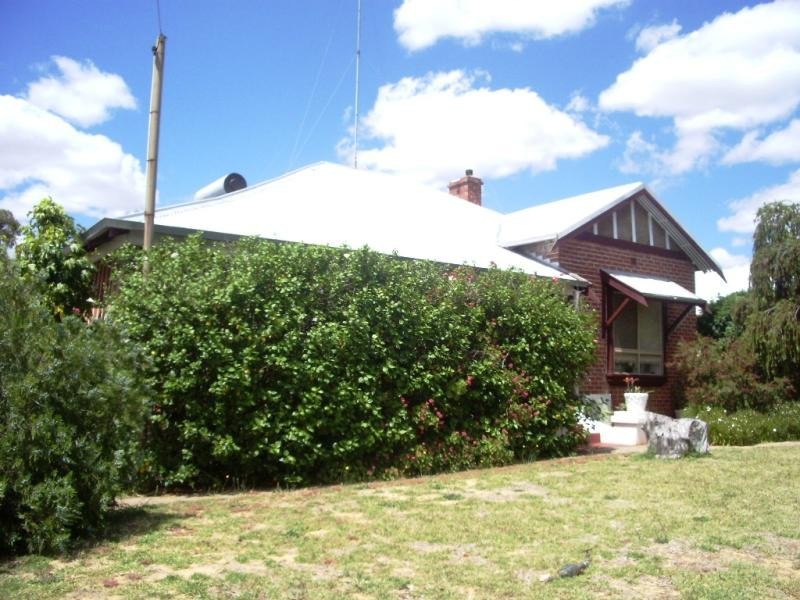 11 Atkinson Street, Northam WA 6401