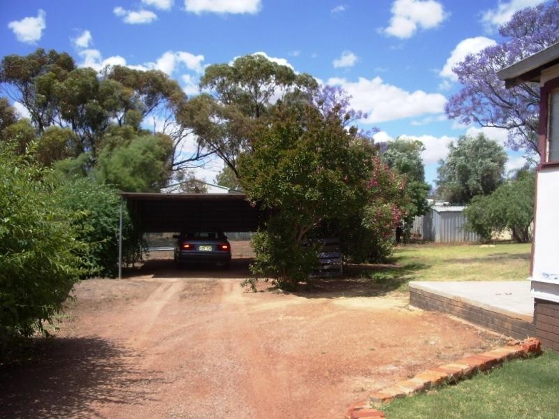 11 Atkinson Street, Northam WA 6401