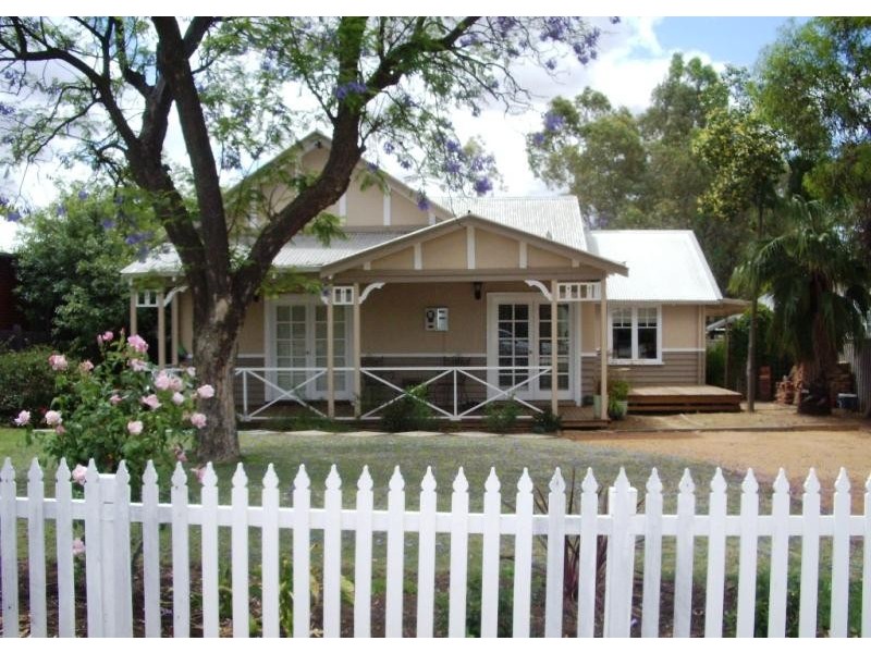 7 Gregory Street, Northam WA 6401