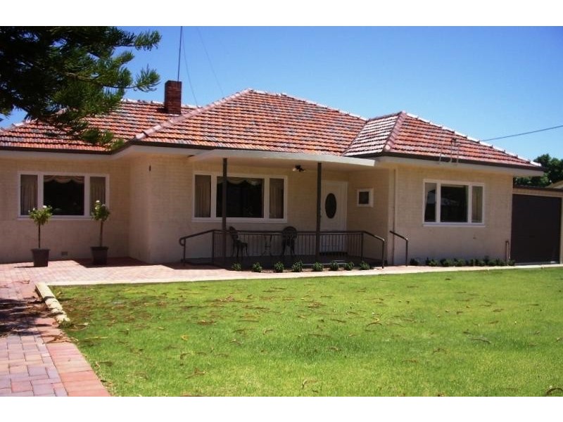 16 Selby Street, Northam WA 6401