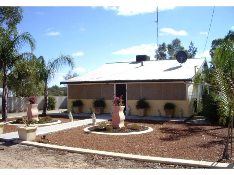 16 Dick Street, Northam WA 6401