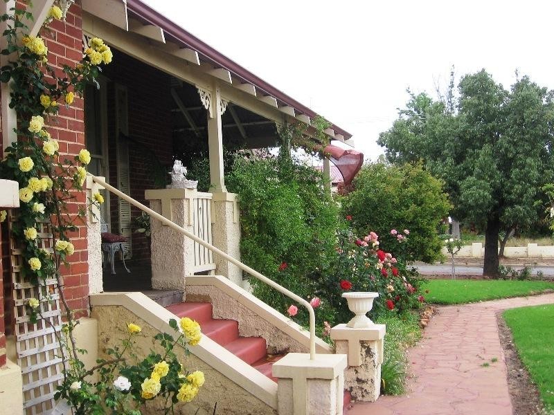 35 Gordon Street, Northam WA 6401