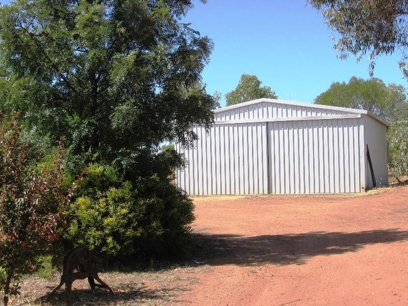 127 Woodley Farm Drive, Northam WA 6401