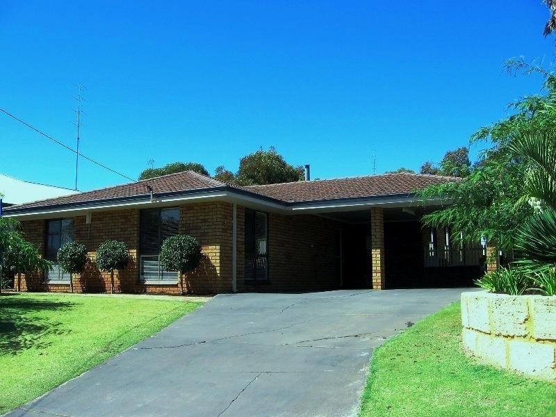 3 Hammond Place, Northam WA 6401