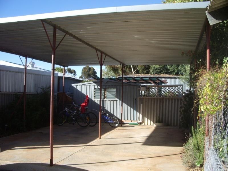 69 Mitchell Street, Cunderdin WA 6407