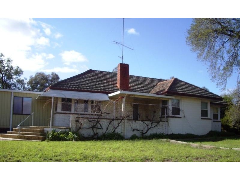 57 Gairdner Street, Northam WA 6401