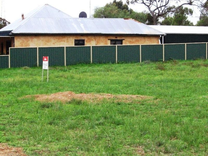 83 Railway Terrace, Goomalling WA 6460